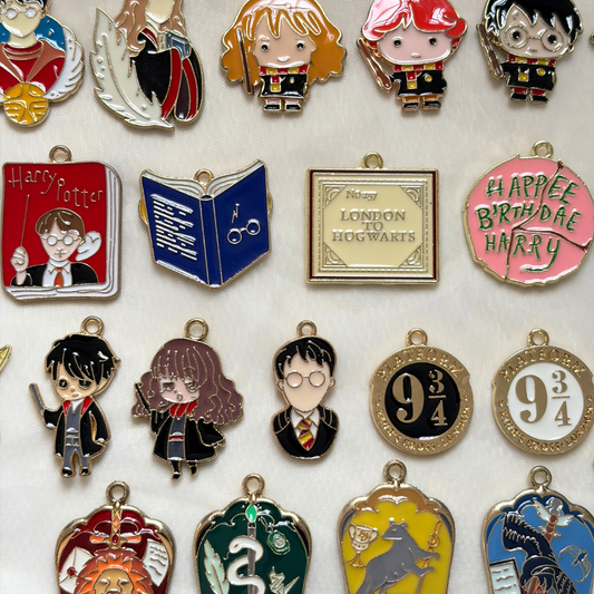 Platform 9 3/4 Chain - White- The Harry Potter Collection