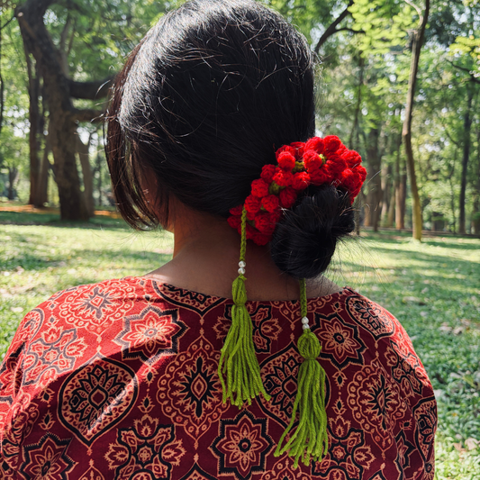 KOMALA (ಕೋಮಲ / कोमल) - Red Crochet Gajra