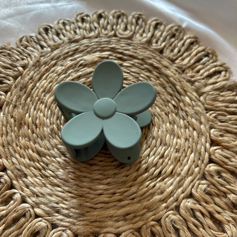 Flower Claw Clip - Medium