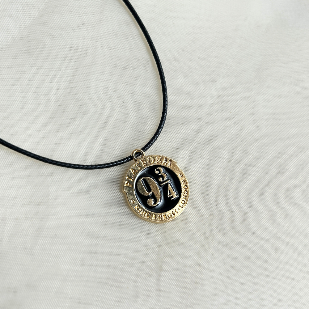 Platform 9 3/4 Chain - Black - The Harry Potter Collection
