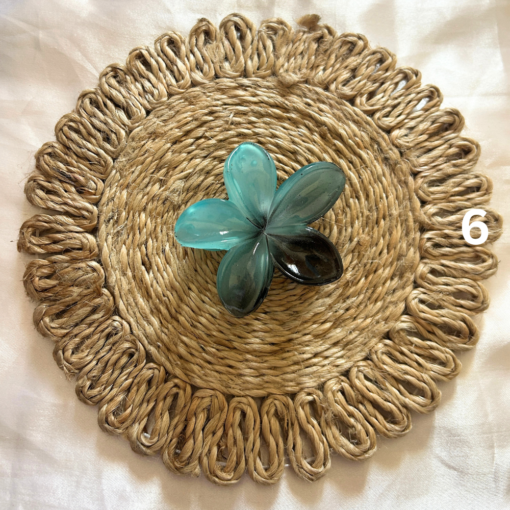 Flower Claw Clip - Medium