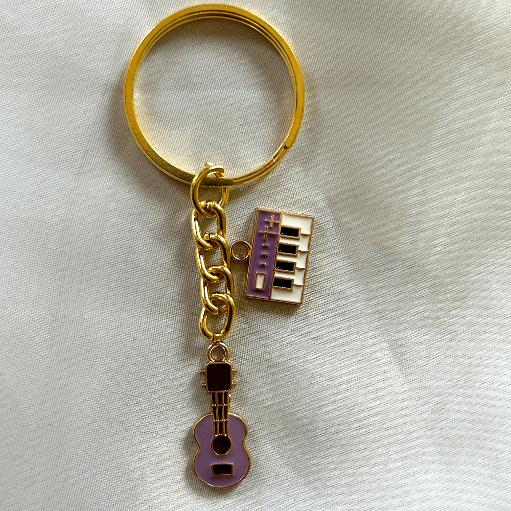 Guitar and Piano Keychain - Musical Instruments