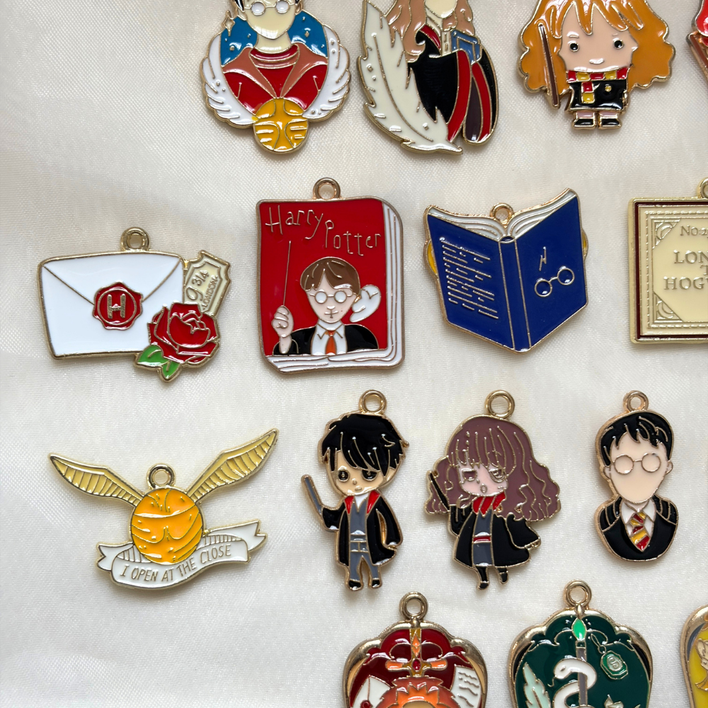 Hogwarts Acceptance Letter Phone Charm - The Harry Potter Collection