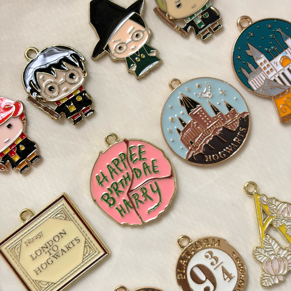 London to Hogwarts Ticket Phone Charm - The Harry Potter Collection