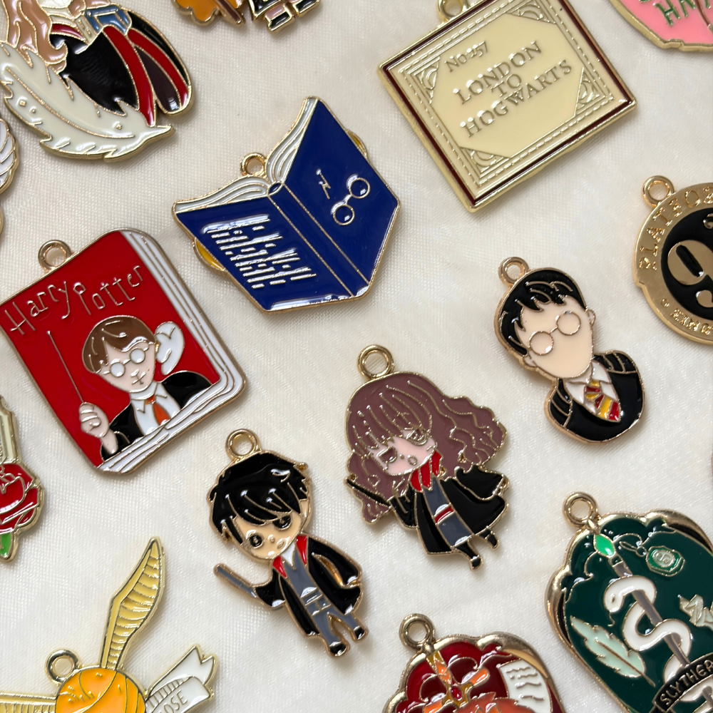 London to Hogwarts Ticket Phone Charm - The Harry Potter Collection