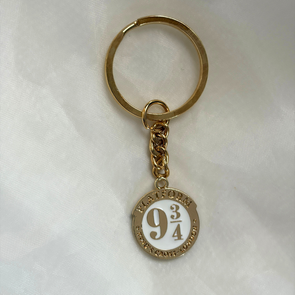 Platform 9 3/4 Keychain - White- The Harry Potter Collection