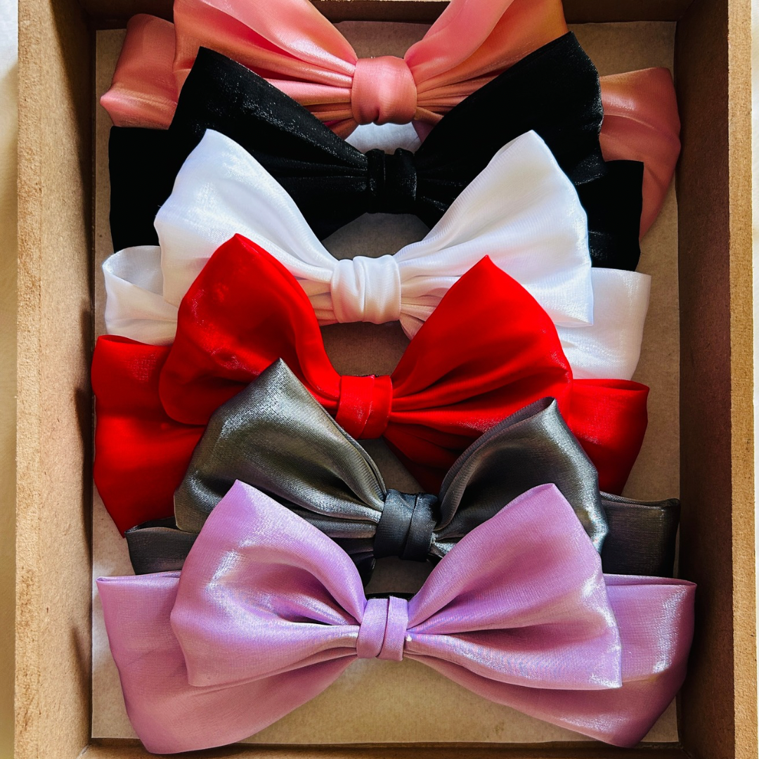 Grey XL Bow