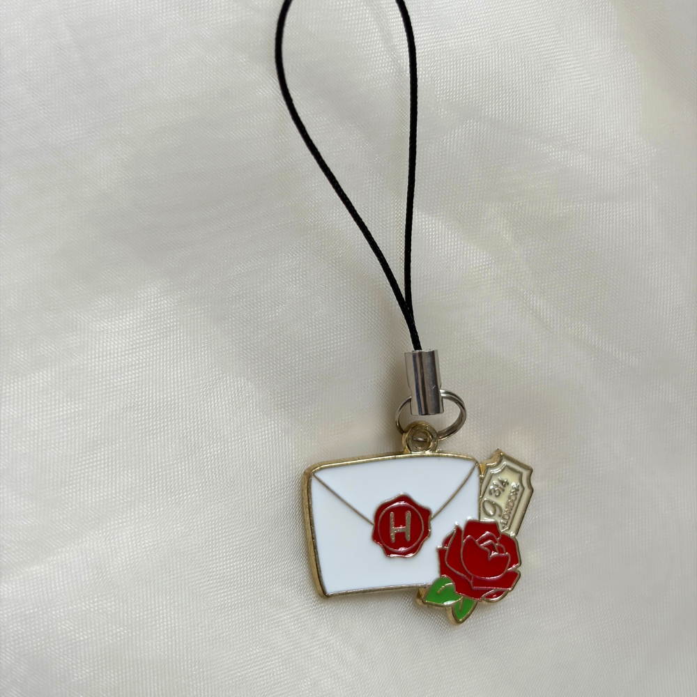 Hogwarts Acceptance Letter Phone Charm - The Harry Potter Collection