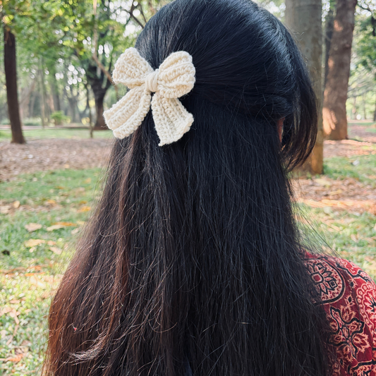 Bow Crochet Clip - White