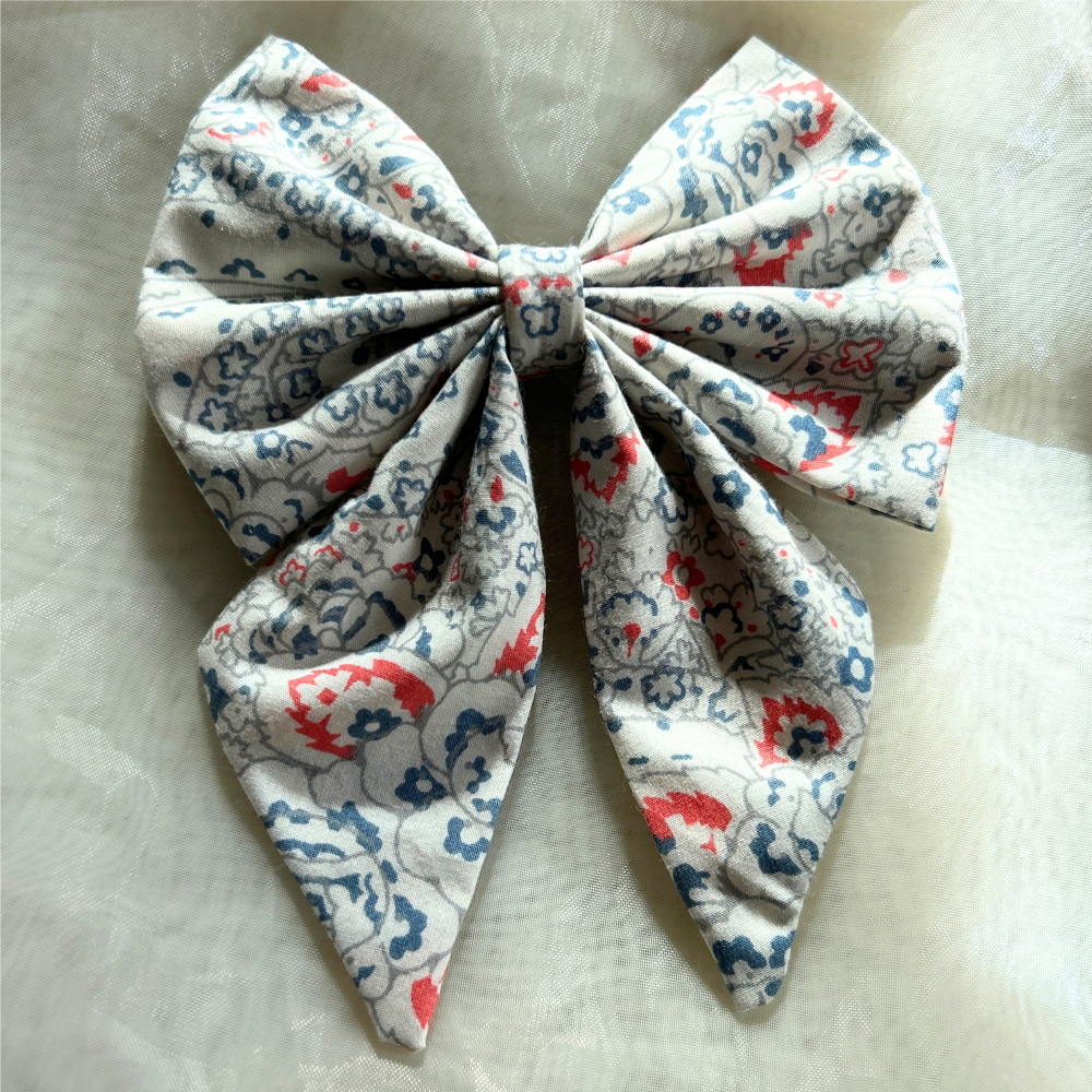 White Prints Pigtail Bow