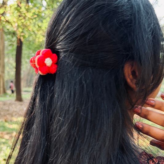 Crochet Flower Claw Clip - Bright Pink