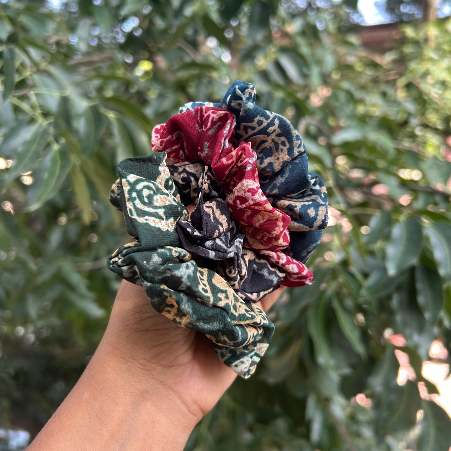 Black Printed Scrunchie - XS
