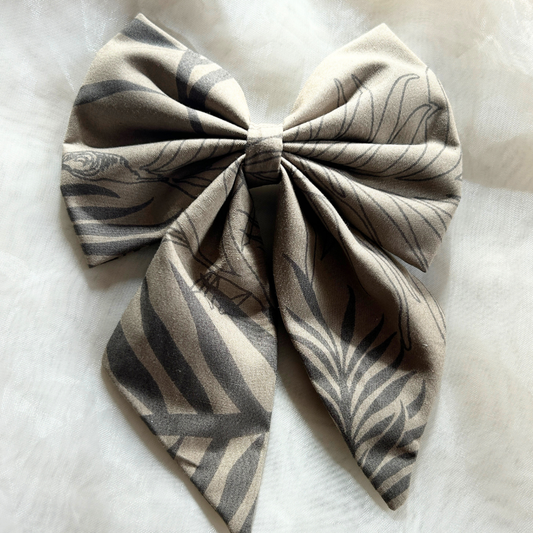 Green Prints Pigtail Bow