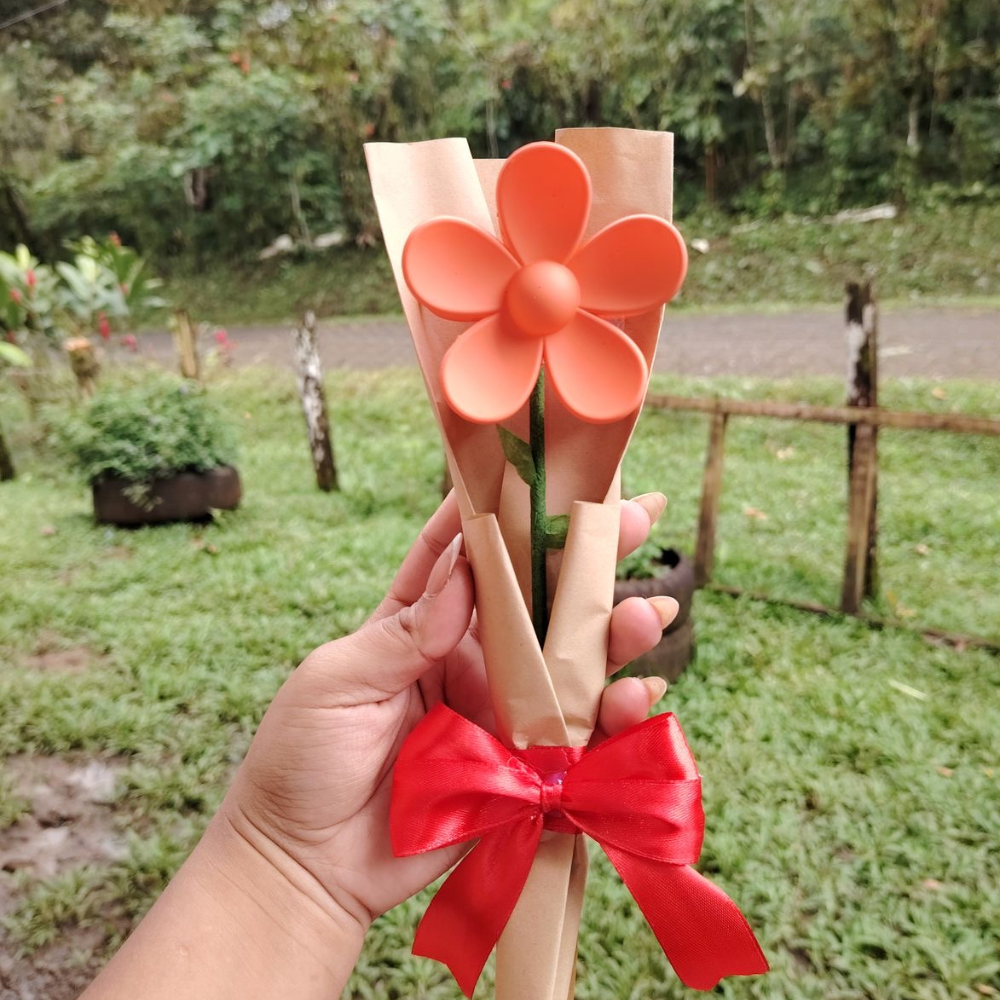 Single Flower Claw Clip Bouquet