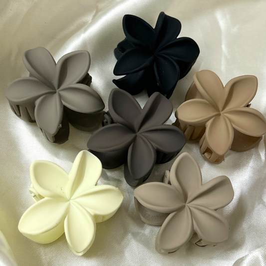 Flower Shaped Claw Clip - Small