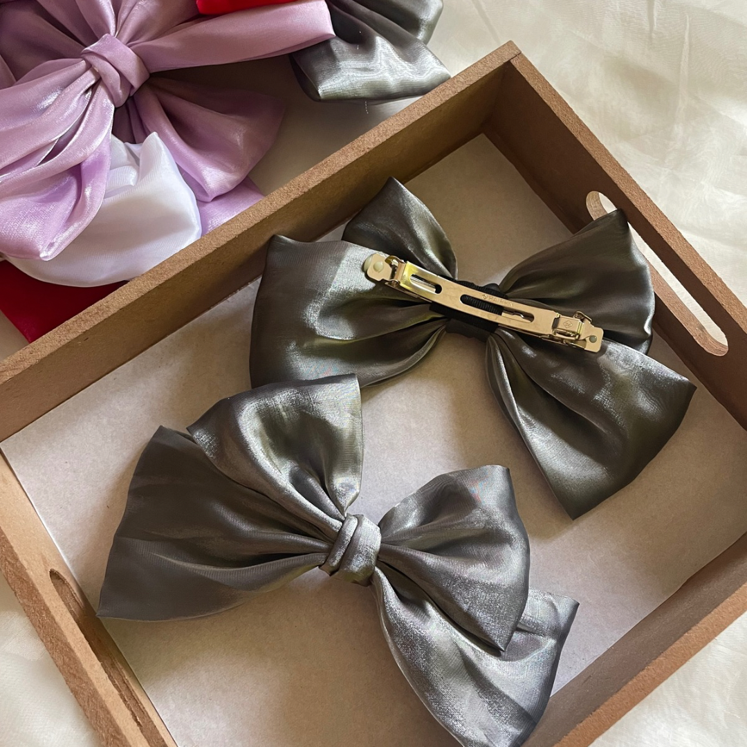 Grey XL Bow