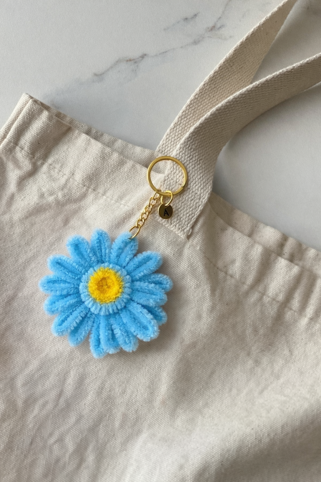 Light Blue Daisy Keychain - Pipe Cleaner Straw Collection
